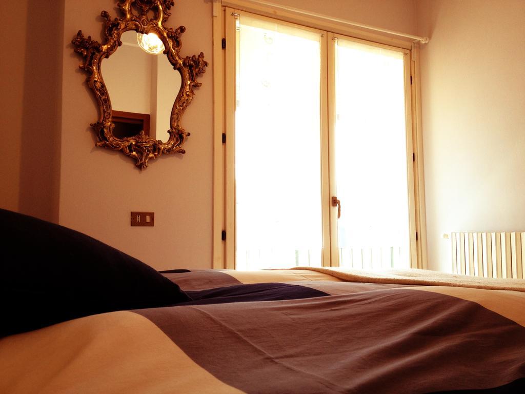 B&B Il Cortile Calolziocorte Habitación foto